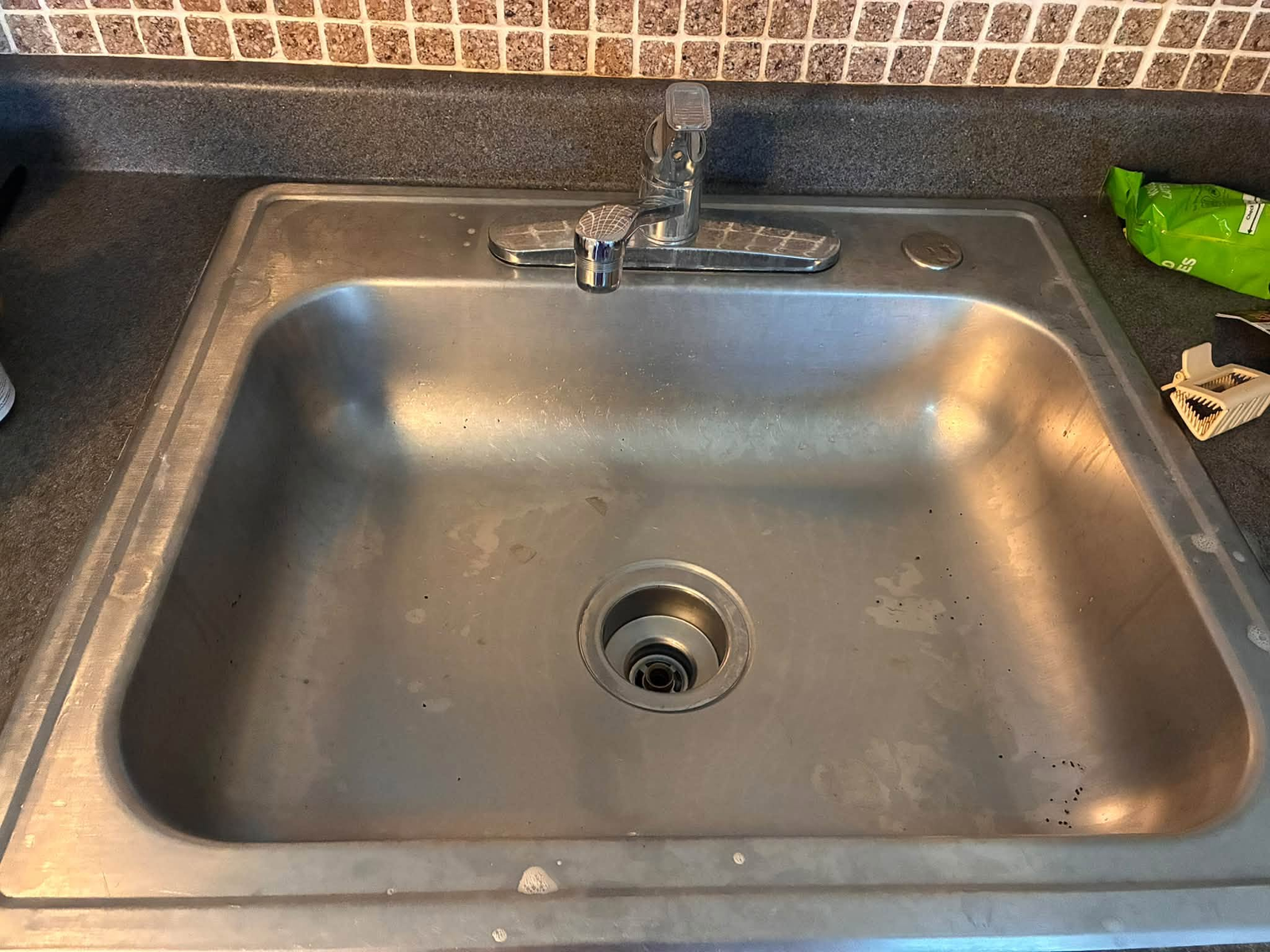 Sink before cleaning